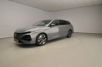 Car image 38
