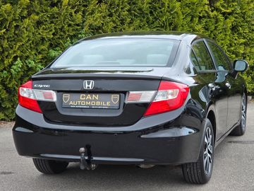 Car image 40