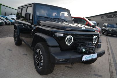 Car image 5