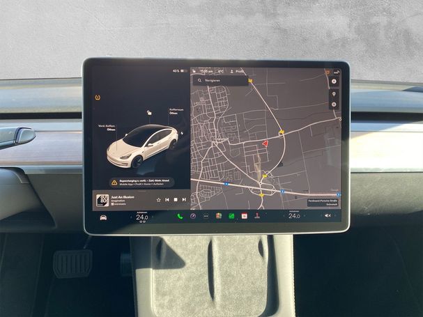 Tesla Model 3 Long Range AWD 366 kW image number 18