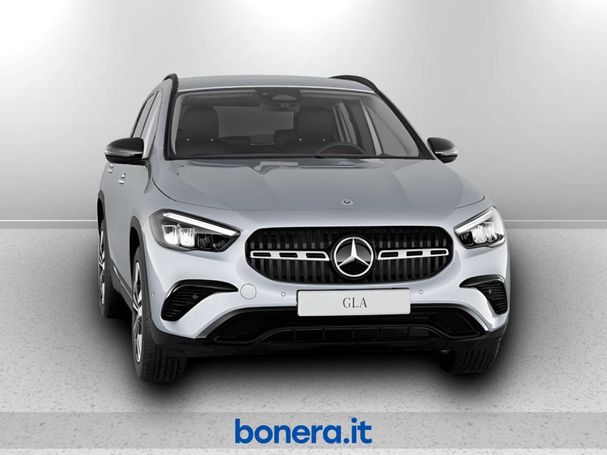 Mercedes-Benz GLA 180 d 85 kW image number 1