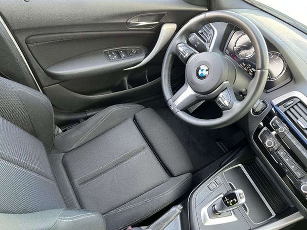 BMW 118i 100 kW image number 11