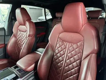 Car image 36