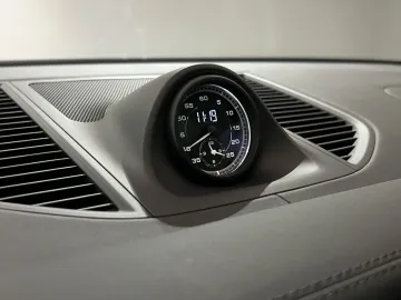 Car image 44