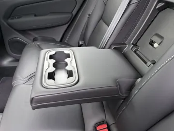 Car image 49