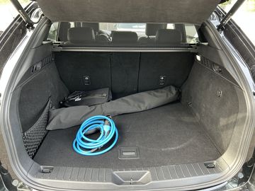 Car image 25