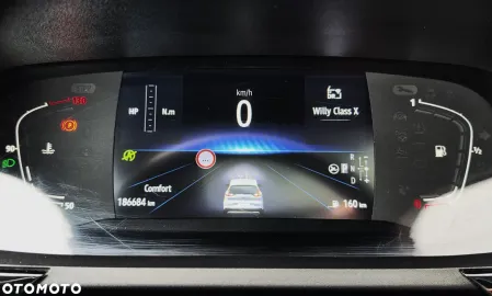 Car image 40