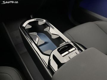 Car image 33