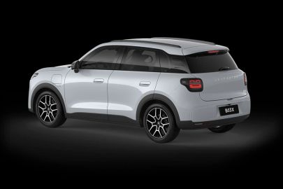 Car image 2