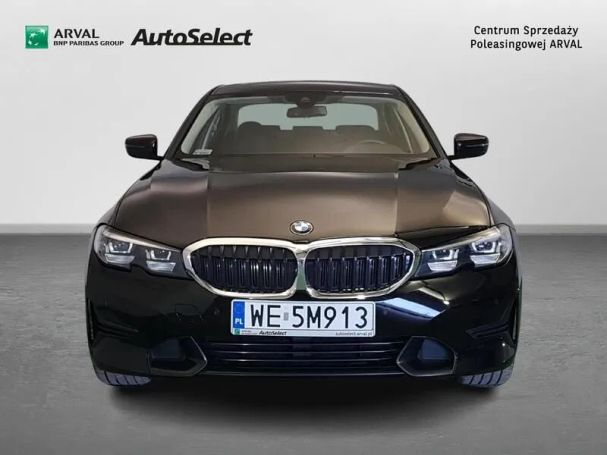 BMW 318i Advantage 115 kW image number 9