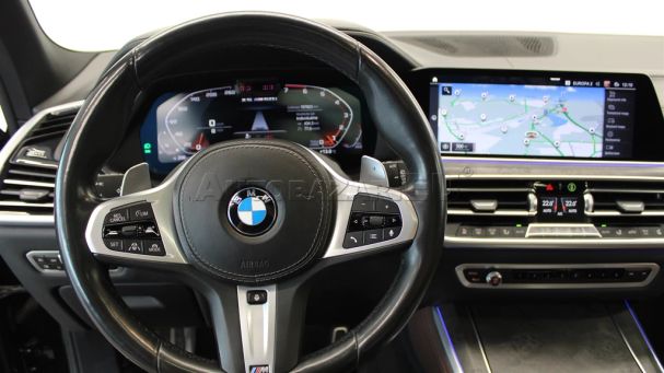 BMW X5 M50i xDrive 390 kW image number 9