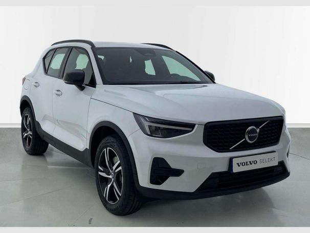 Volvo XC40 B3 Plus Dark 120 kW image number 1