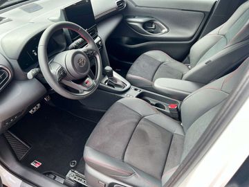 Car image 12