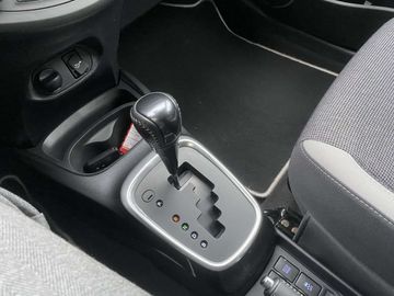 Car image 26