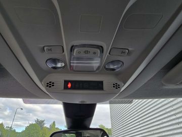 Car image 37