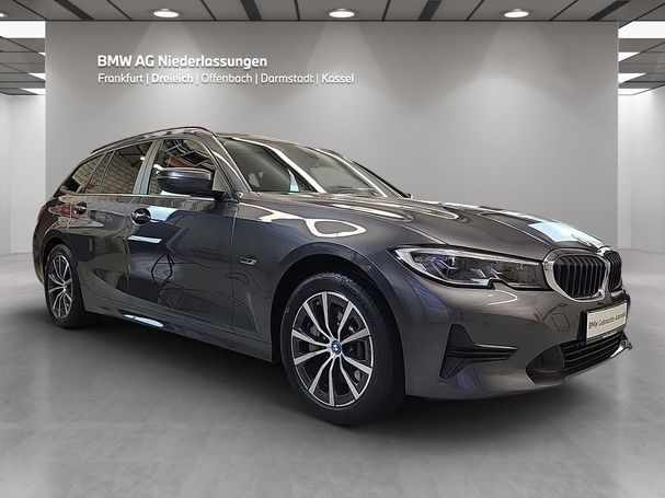 BMW 330 e Touring 215 kW image number 2