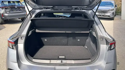 Car image 35