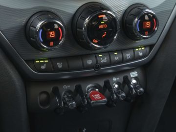 Car image 38