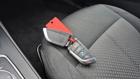 Car image 36