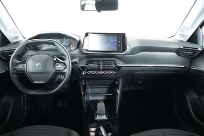 Car image 26