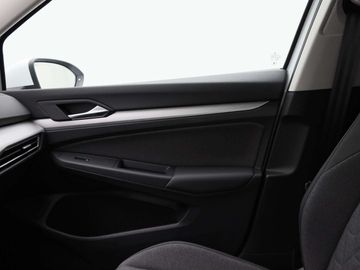 Car image 33