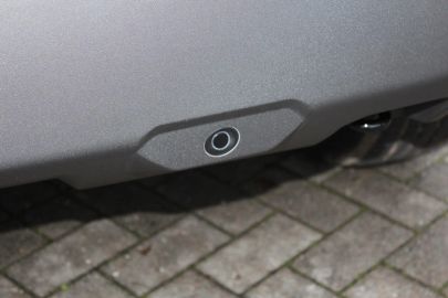 Car image 35