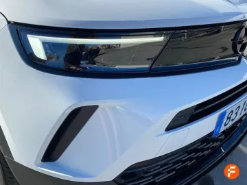 Car image 29