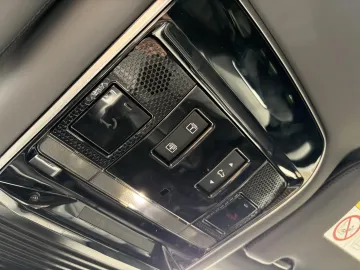 Car image 48