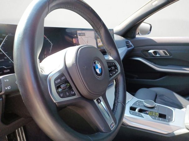 BMW 320i Touring 135 kW image number 13