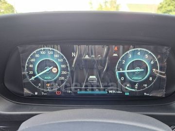 Car image 10