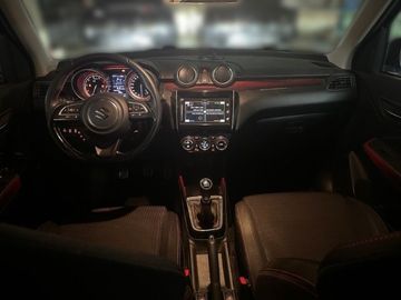 Car image 14