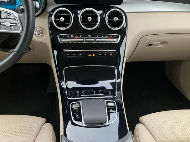 Mercedes-Benz GLC 300 e 235 kW image number 9