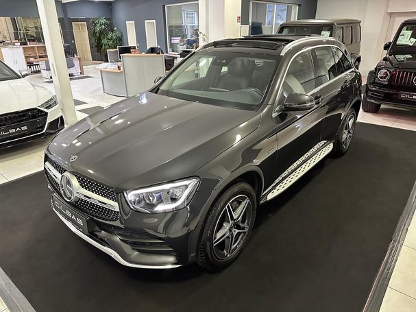 Mercedes-Benz GLC 300 de 225 kW image number 2