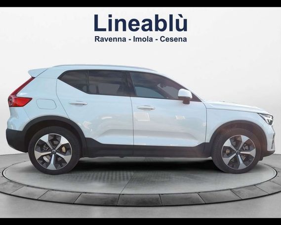 Volvo XC40 B3 Core 120 kW image number 6