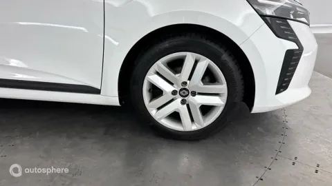 Car image 20