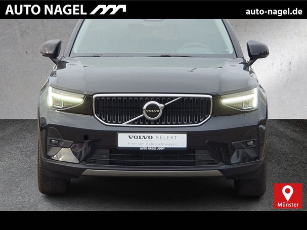 Volvo XC40 B3 Core 120 kW image number 1