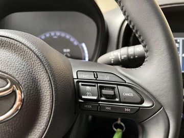 Car image 26