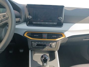 Car image 12