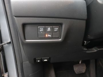 Car image 32