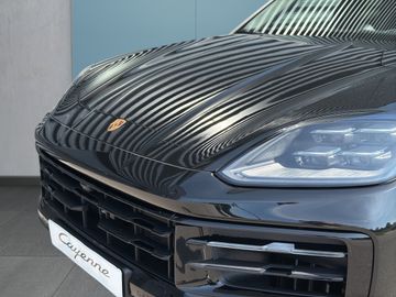 Car image 29