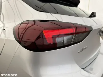 Car image 28