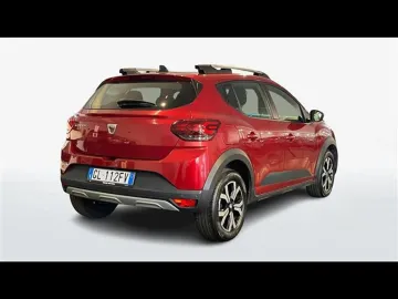 Car image 2