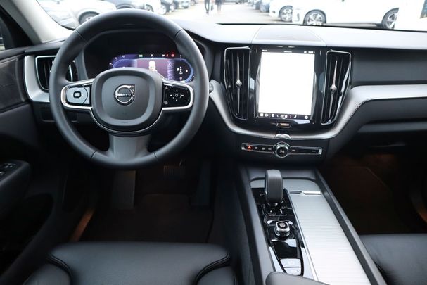 Volvo XC60 B4 Plus Dark 145 kW image number 12