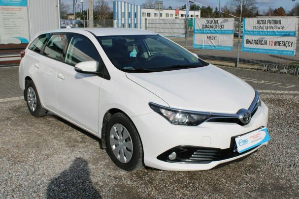 Toyota Auris 73 kW image number 2