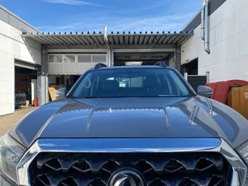 Car image 24