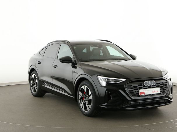 Audi Q8 55 quattro e-tron S-line Sportback 300 kW image number 8