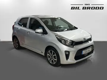 Car image 3