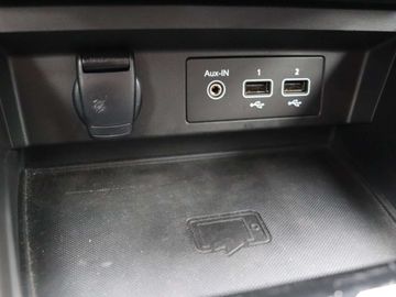 Car image 33