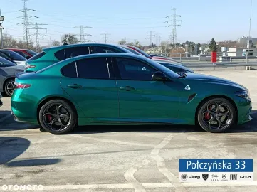 Car image 35