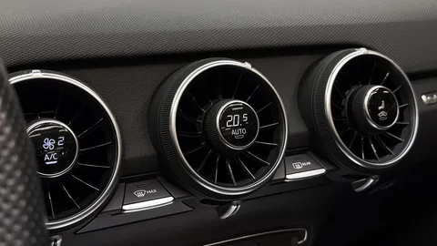 Car image 29